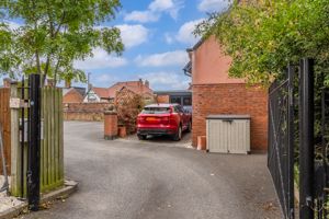 Photo 25- click for photo gallery